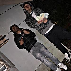 La$hmoney Gxxns (feat. Popstarjodie)