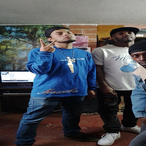 Los Lobos de la Casa Rap 350