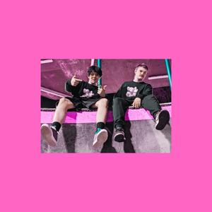 CRACKIESWHEREUFROM (feat. CxNN)