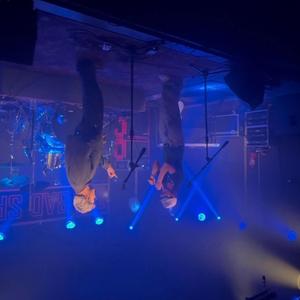 confide (feat. freaky)