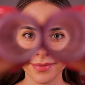 Tapping auf Lockenwicklerverpackung