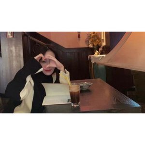 我只能向你求救请解开你的衣扣