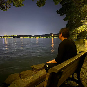 定风波 · 莫听穿林打叶声