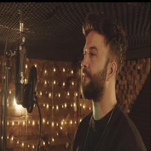 BÜLBÜLLER GÜLLERE