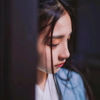 我的意中人，是别人的盖世英雄。