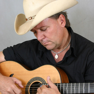 Só Você Me Faz Cantar (feat. Juliano Cezar)