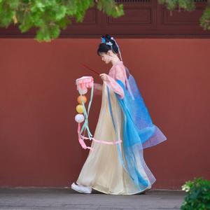 枕着你的名字入眠