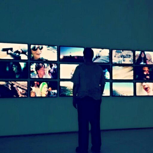 Far Away (feat. Ro James)