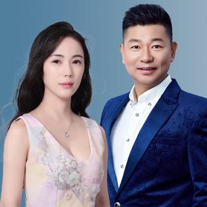 月亮跟着哥哥妹妹走 伴奏