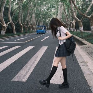 小鱼小鱼快快游_susubdf