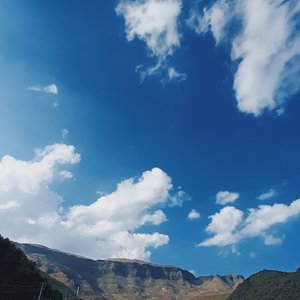 长岛十四_-诗人莫把红颜醉（靳洋 remix）