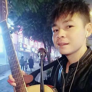 歌声中有个你 伴奏