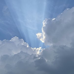 温金翰-飨蓝天【重置版】（莫颜林 remix）