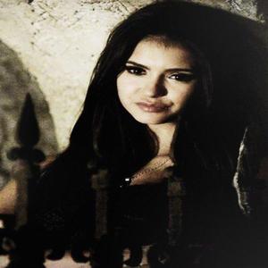 drug anthem (feat. lxvehearts)