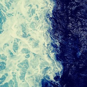 温和平静的波浪梦想