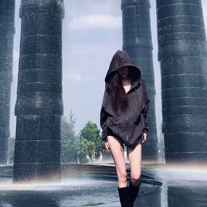 无需懂我 我独我