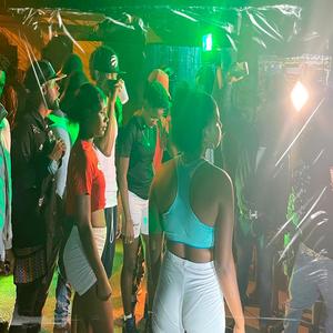 Deibi 70 El Comisario (Me estoy buscando to)