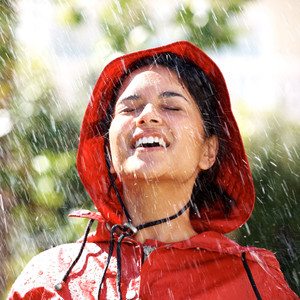 Thunder Speaks In Lowers