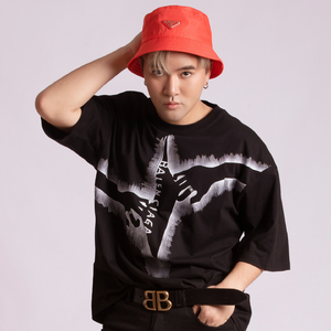 ជម្រៅស្នេហ៍ក្រោមភ្លៀងរលឹម