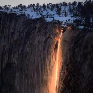 秋天夜里的一股微凉