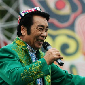 塔里木河 - 并四 新疆民歌 银河交谊舞曲网