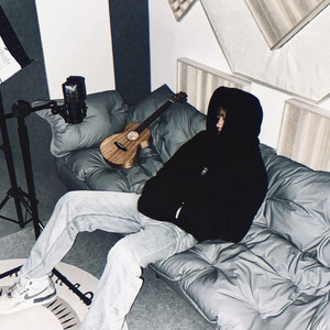 我听着爷爷讲的故事入了眠