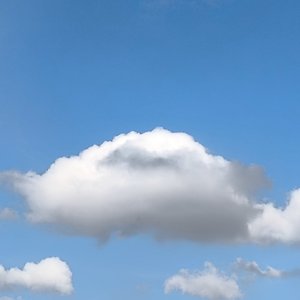 晚星漫过旧窗台