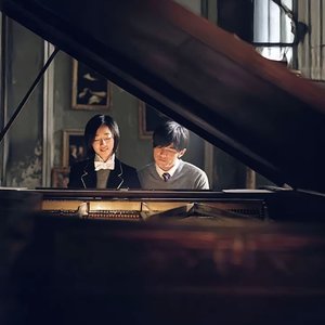 爱是隔岸的烟火