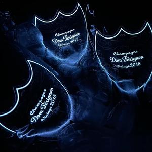 Makalaka (feat. Lamine Lyon, LeChouchouté, Kevin Komboïgo & Moïse Taonsa)