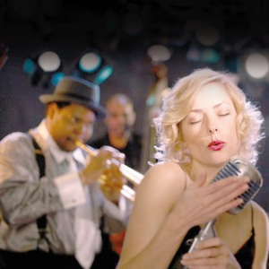 Jingle Bell Rock (feat. Bizka/Maurice/陆66/Siena/佳音/雪碧小软/Melody/Annabelle/雨衣/亚男/澡澡)