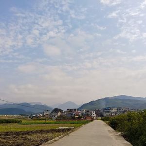 行李箱里的月光