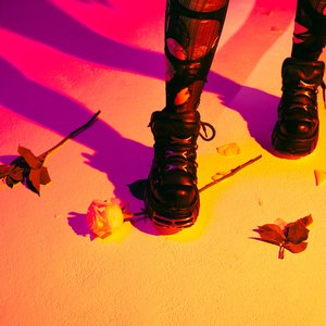 Лезу на стены