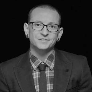 Linkin Park - Waiting For The End (R.I.P Chester)