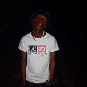 Nizowukhomba umzi onotywala (feat. Suxer, Stonner da Vocalist & Lizwi)