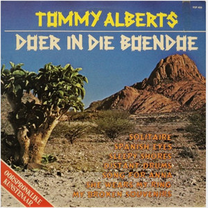 Medley:- She Wears My Ring / Strangers in the Night / Spanish Eyes