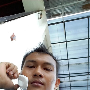 Sungguh Kau Suami Yang Kejam