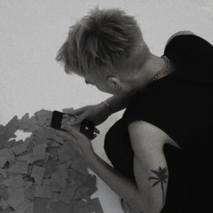 情话递心间 白发听终戏百年