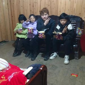 欢迎致电石忠宇