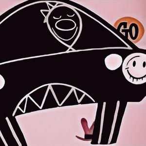 Mali čovjek u velikom autu