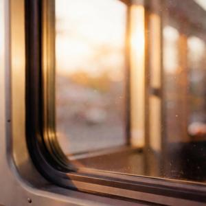 Từ Strangers Thành Yêu