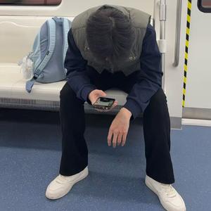 送方舟至地铁返校