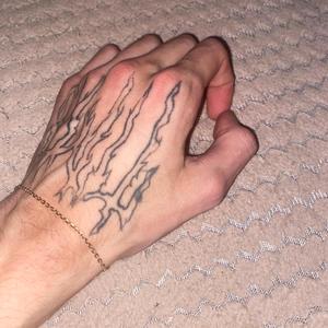 NIGDY NIE WIESZ (feat. GRUBVS)