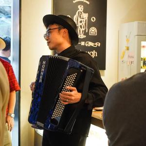 【手风琴】歌声与微笑