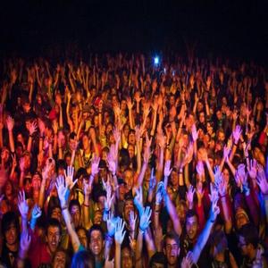 Put Ur Hands Up! (feat. Jsavant)
