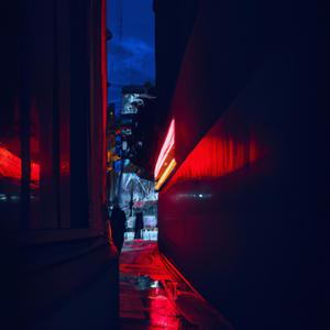 Держась за твою талию