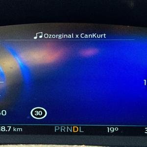 Kapındaki Serseri (feat. Ozorginal)