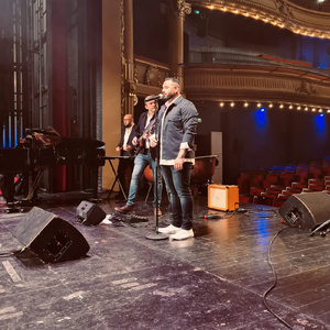 Nelle tue mani (Now We Are Free)