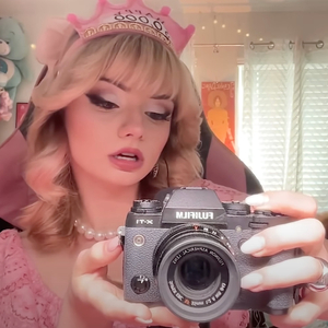 Scissors & Half-Full Soda (Fizzing)