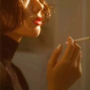 红利群（我是你抓不住的风 ）