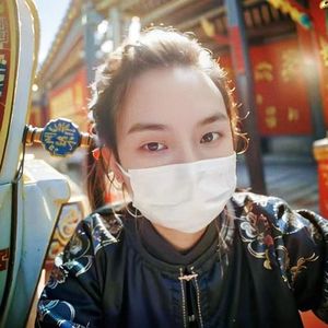 模糊的身影